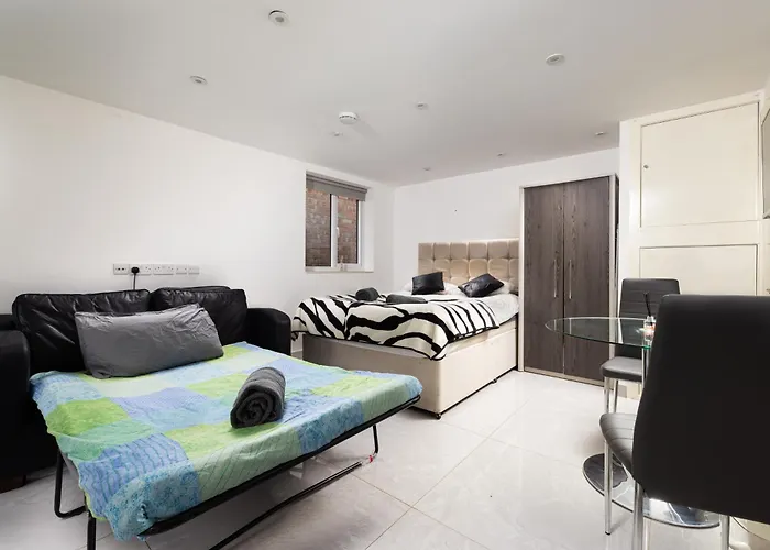 Beautiful Garden Studio Nw4