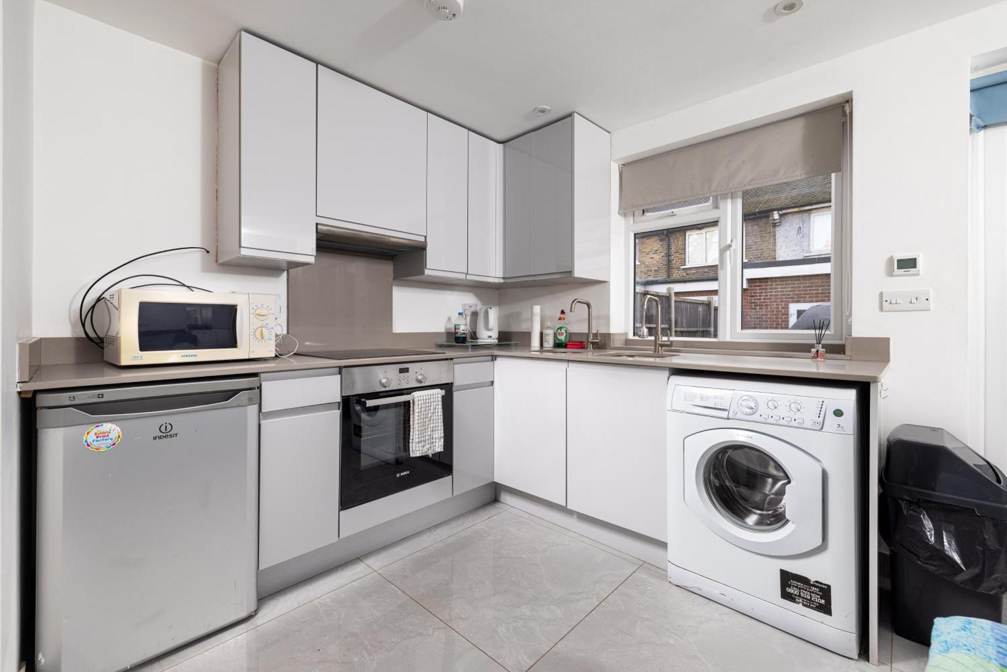 Apartment Beautiful Garden Nw4